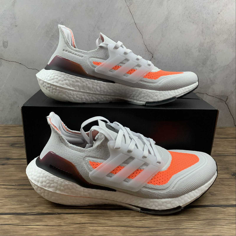 TÊNIS ADIDAS ULTRA BOOST 21
