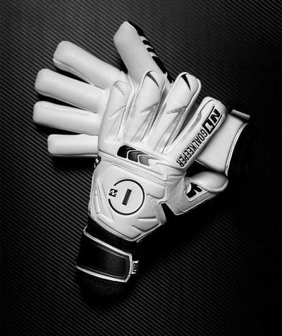 Luva de Goleiro Profissional N1 Beta