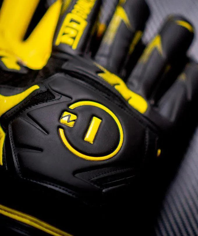 Luva de Goleiro Profissional N1 Beta