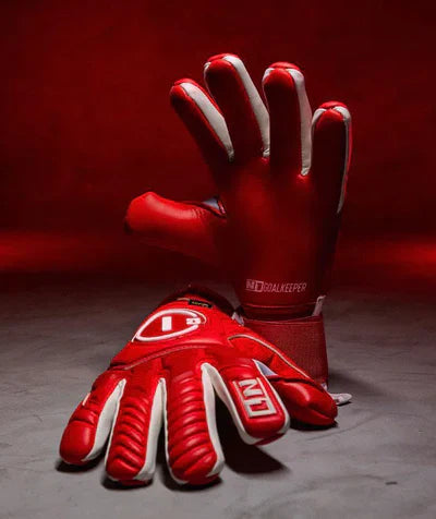 Luva de Goleiro Profissional N1 Horus