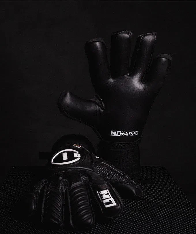 Luva de Goleiro Profissional N1 Horus