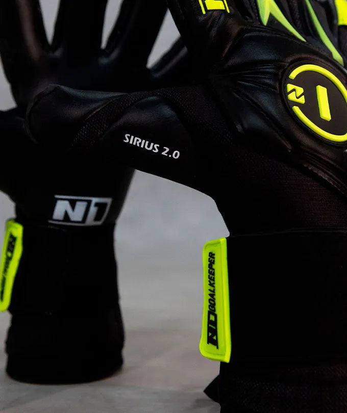 Luva de Goleiro Profissional N1 Sirius 2.0