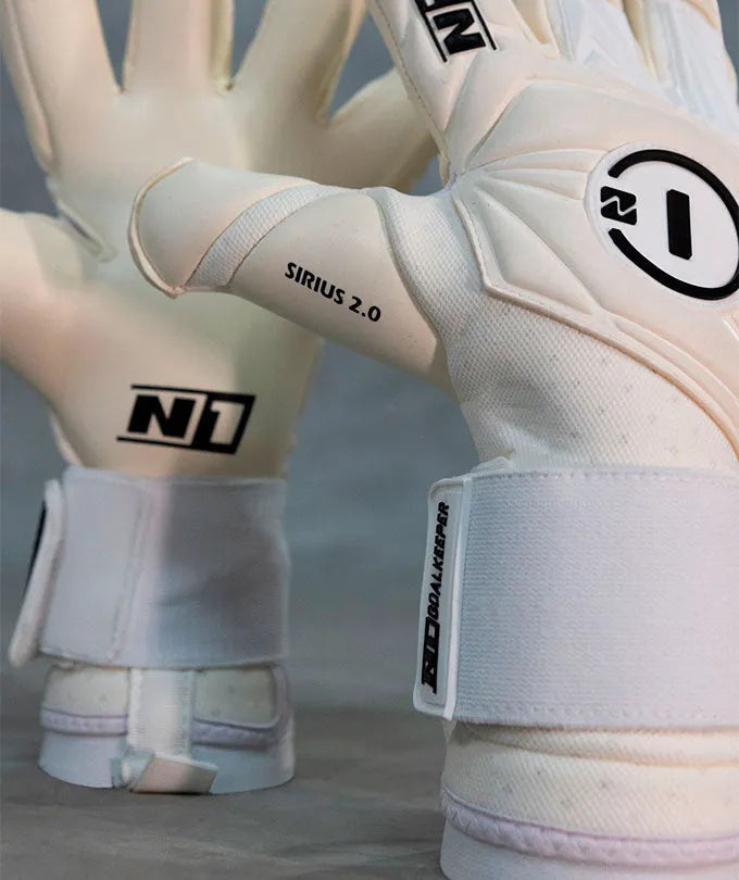 Luva de Goleiro Profissional N1 Sirius 2.0