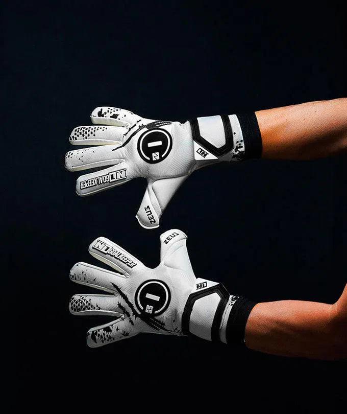 Luva de Goleiro Profissional N1 Zeus