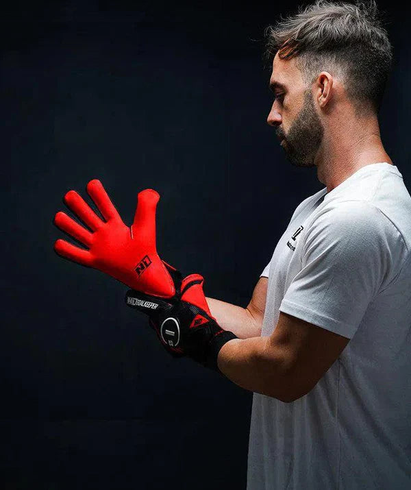 Luva de Goleiro Profissional N1 Zeus