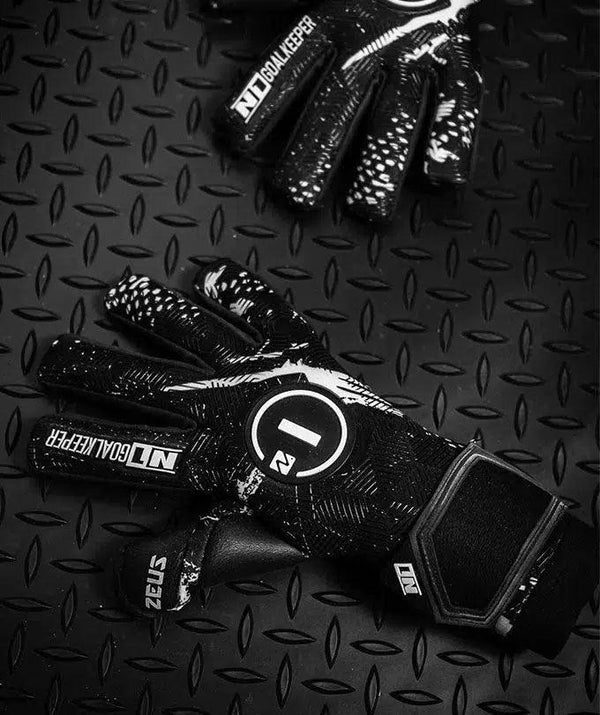 Luva de Goleiro Profissional N1 Zeus