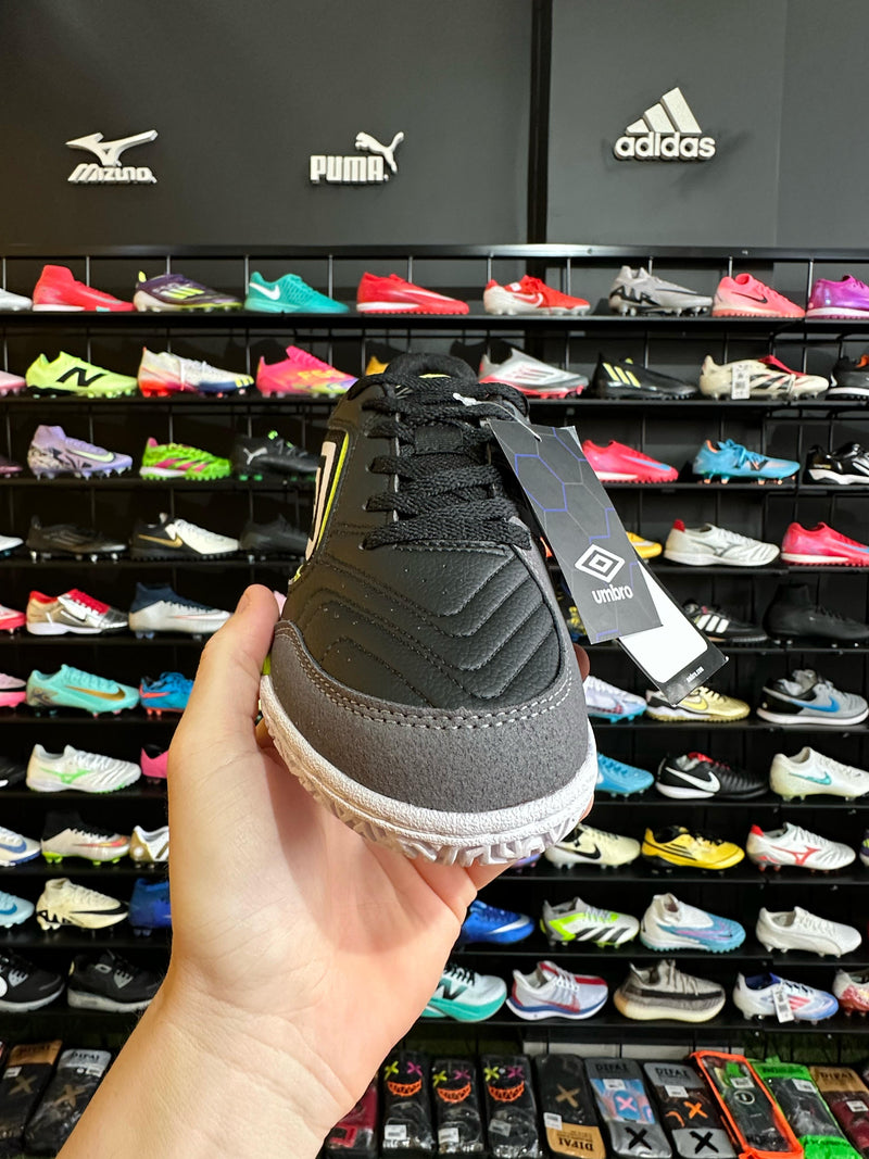 UMBRO PRO CHALLENGE UPTAKE + BRINDES (PRONTA ENTREGA)