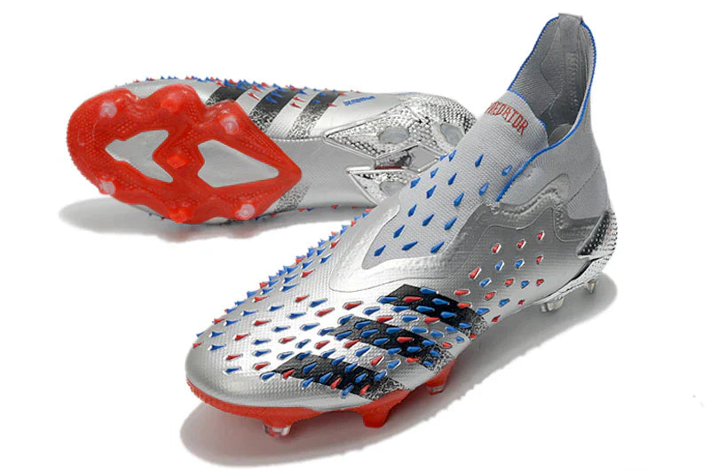 Chuteira Adidas Predator Freak+ FG