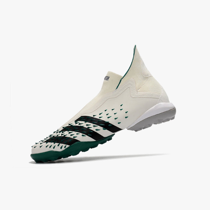 ADIDAS PREDATOR FREAK + TF + BRINDES