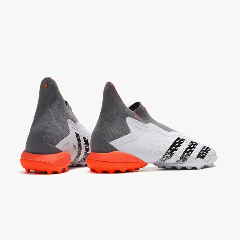 ADIDAS PREDATOR FREAK + TF + BRINDES