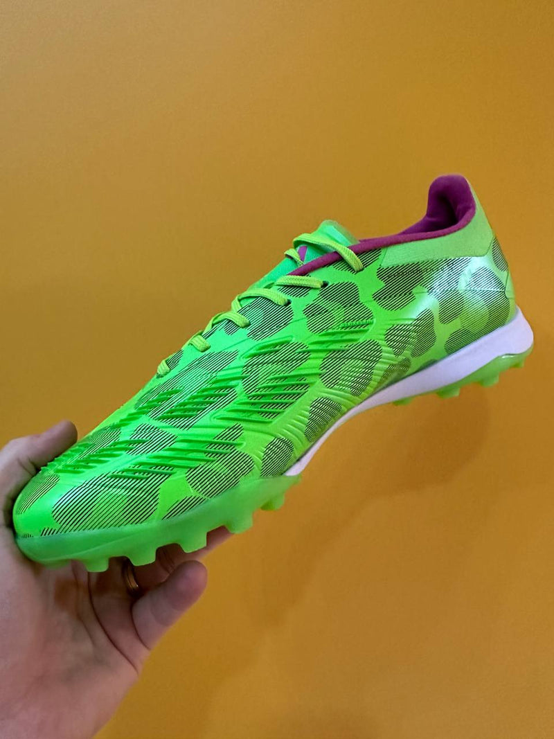 ADIDAS PREDATOR 30 ELITE TF + BRINDE (PRONTA ENTREGA)