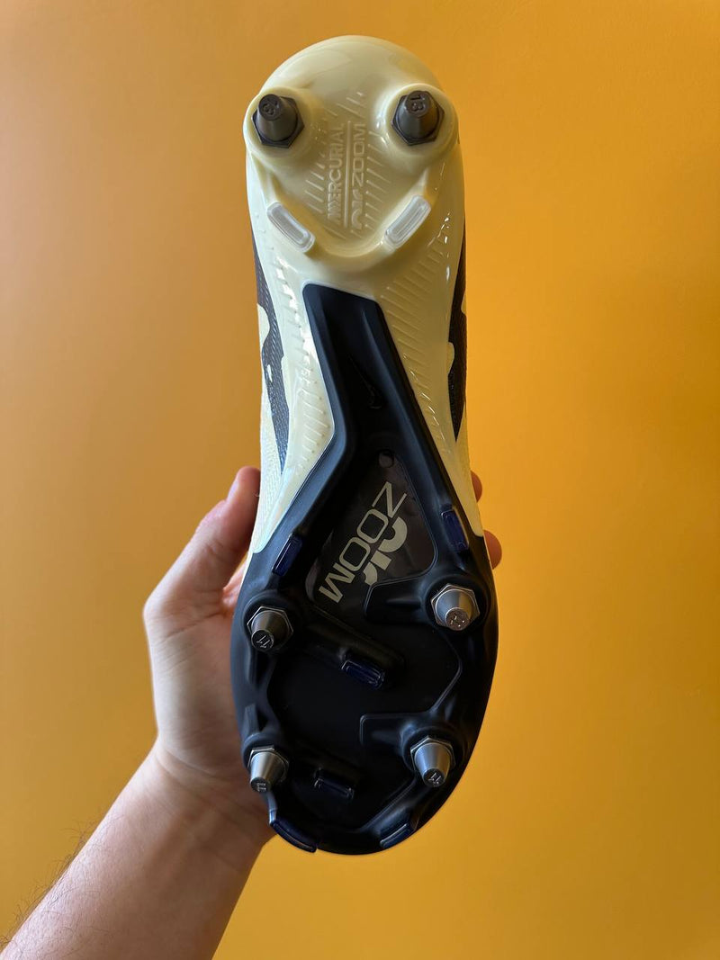 NIKE SUPERFLY 9 ELITE SG + BRINDE (PRONTA ENTREGA)