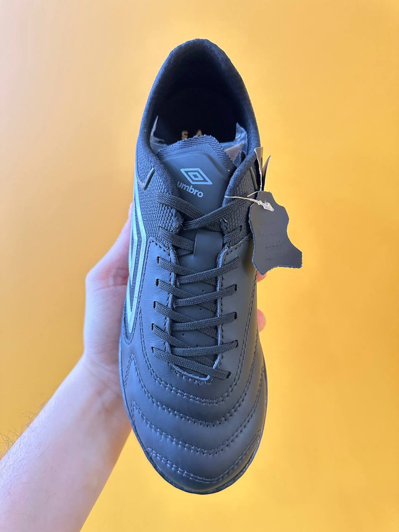 UMBRO ADAMANT MASTERCLASS PREMIER + BRINDE (PRONTA ENTREGA)