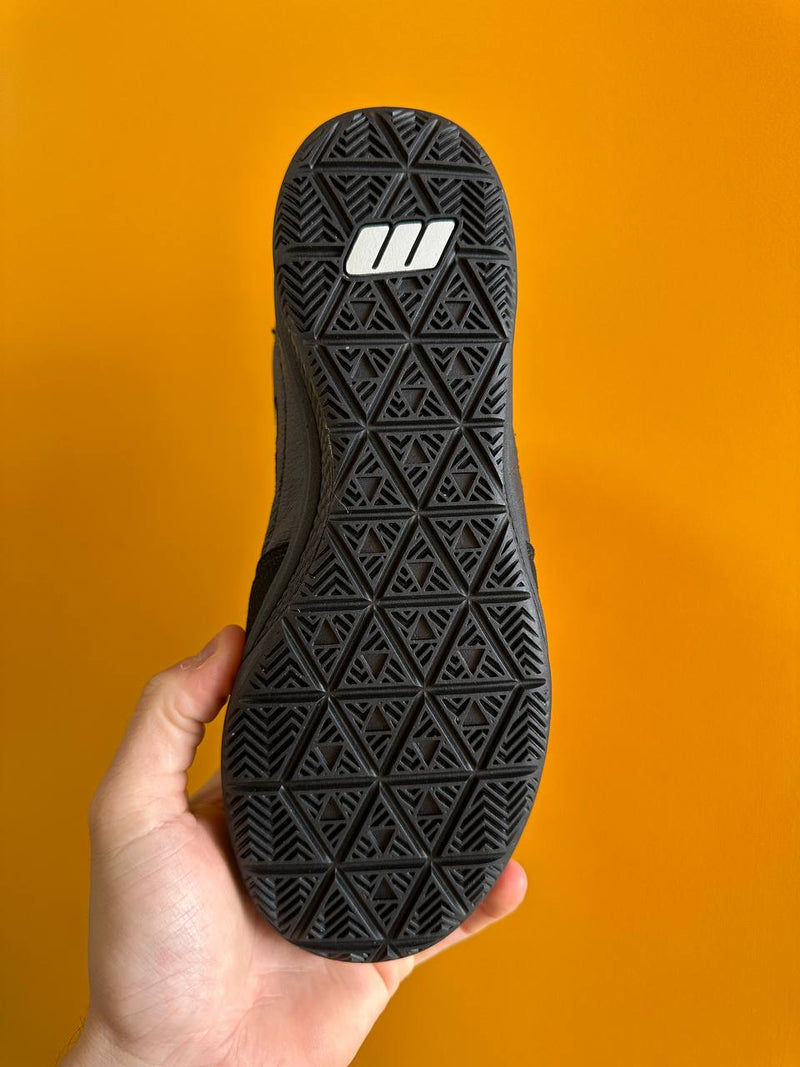 MUNDO EVOLUTION+ BRINDE (PRONTA ENTREGA)