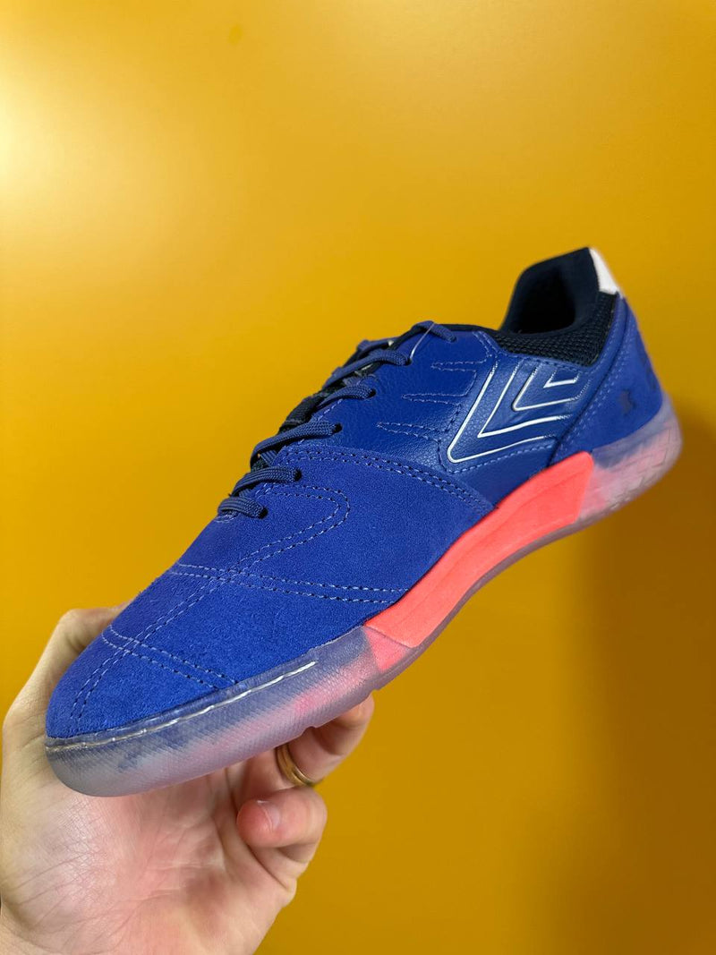 UMBRO PRO CHALLENGE + BRINDES (PRONTA ENTREGA)