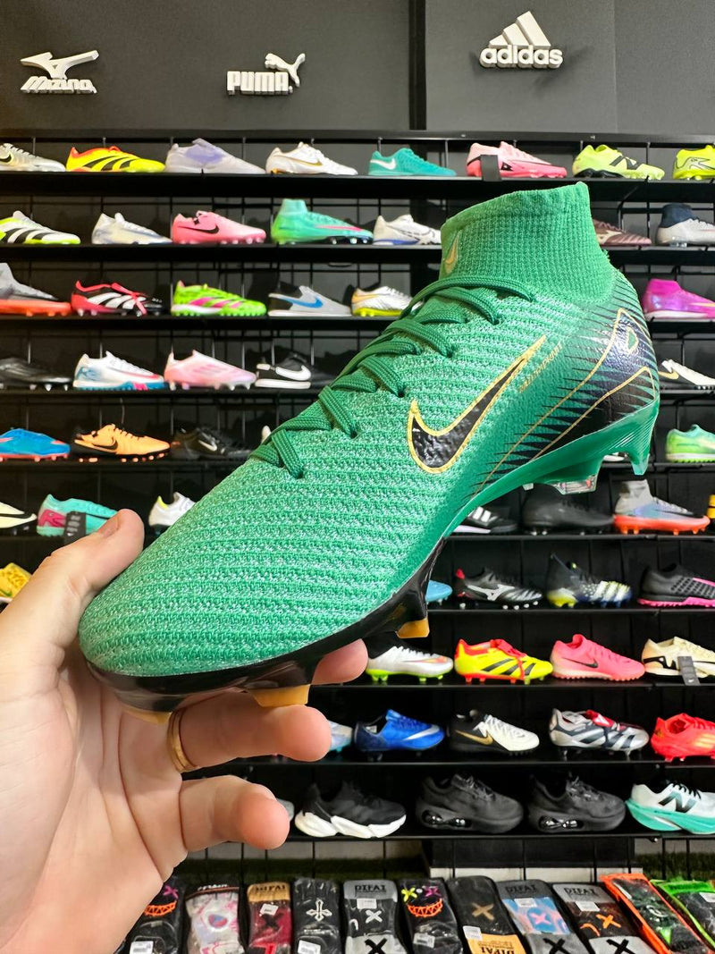 NIKE SUPERFLY 10 ELITE FG + BRINDE (PRONTA ENTREGA)